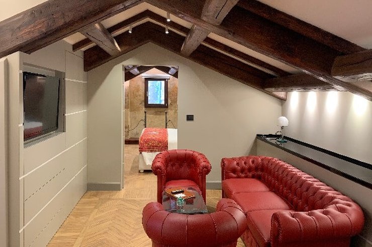 SUITEN Art Hotel Commercianti Bologna, Italia SUITEN Art Hotel Commercianti Bologna, Italia