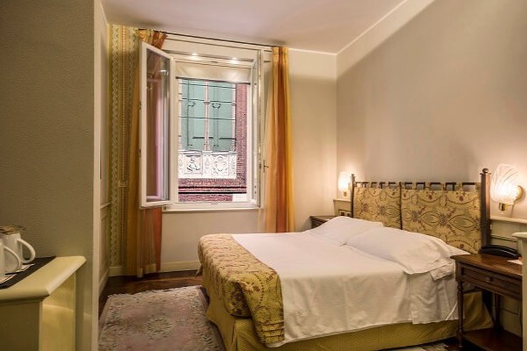 Klassisches doppelzimmer art hotel commercianti bologna Klassisches doppelzimmer art hotel commercianti bologna