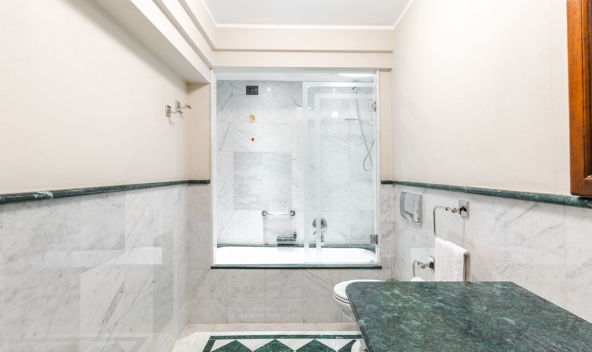 Klassisches Doppelzimmer Art Hotel Commercianti Bologna Klassisches Doppelzimmer Art Hotel Commercianti Bologna