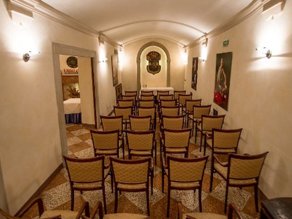 Sala del pozzo art hotel commercianti bologna Sala del pozzo art hotel commercianti bologna