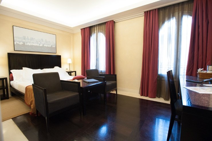 KLASSISCHES DOPPELZIMMER Art Hotel Novecento Bologna, Italia KLASSISCHES DOPPELZIMMER Art Hotel Novecento Bologna, Italia