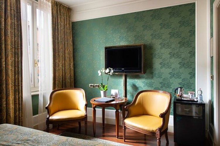 Klassisches doppelzimmer art hotel orologio bologna, italia Klassisches doppelzimmer art hotel orologio bologna, italia