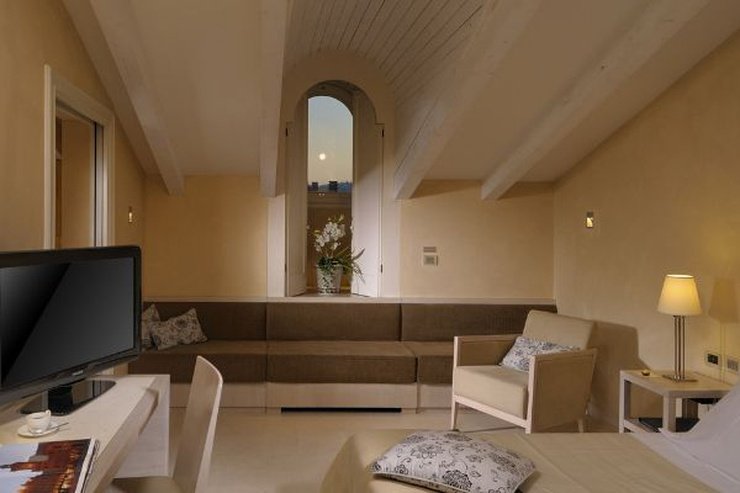 Deluxe penthouse zimmer art hotel novecento bologna Deluxe penthouse zimmer art hotel novecento bologna
