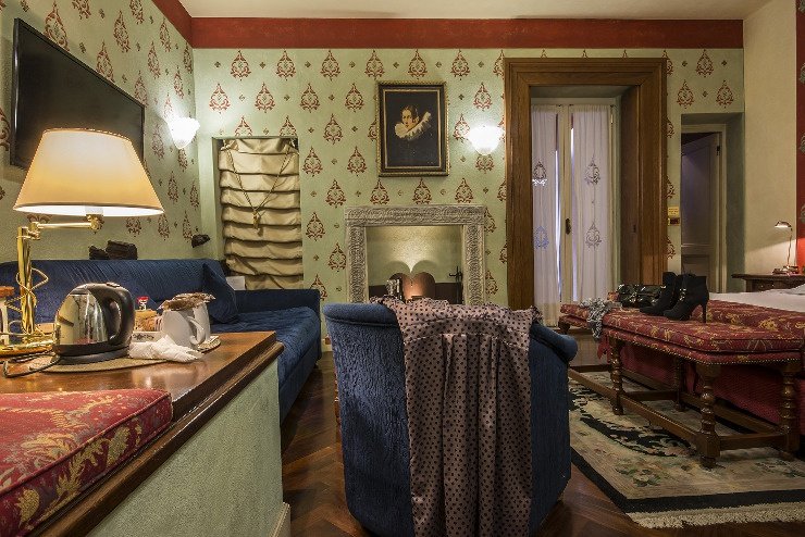 DELUXE JUNIOR SUITE Art Hotel Commercianti Bologna, Italia DELUXE JUNIOR SUITE Art Hotel Commercianti Bologna, Italia