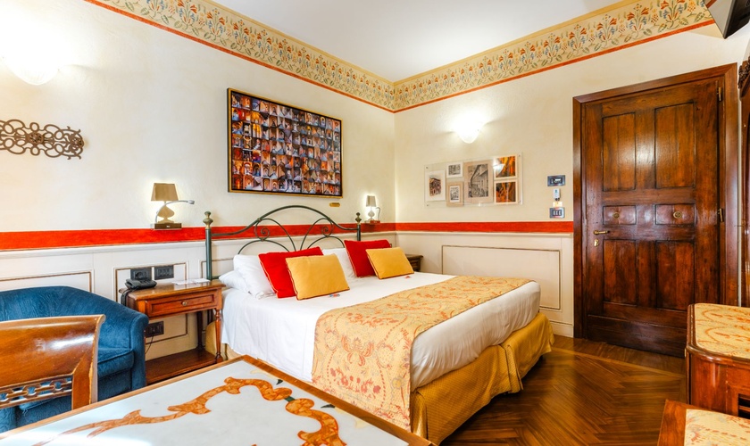 Deluxe Doppelzimmer mit Terrasse Art Hotel Commercianti Bologna Deluxe Doppelzimmer mit Terrasse Art Hotel Commercianti Bologna