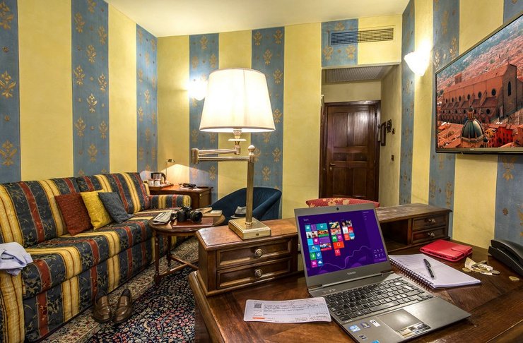SUITEN Art Hotel Commercianti Bologna, Italia SUITEN Art Hotel Commercianti Bologna, Italia
