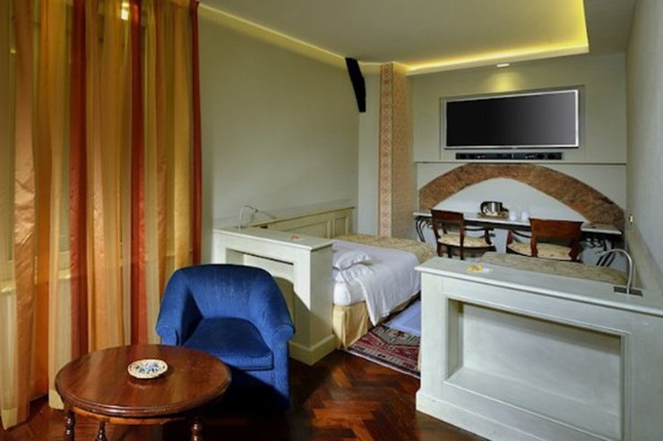 Klassisches doppelzimmer art hotel commercianti bologna Klassisches doppelzimmer art hotel commercianti bologna