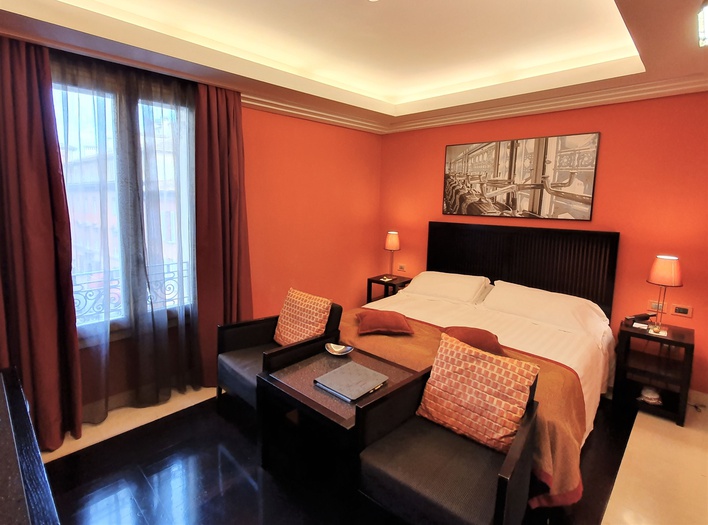 Klassisches doppelzimmer art hotel novecento bologna Klassisches doppelzimmer art hotel novecento bologna
