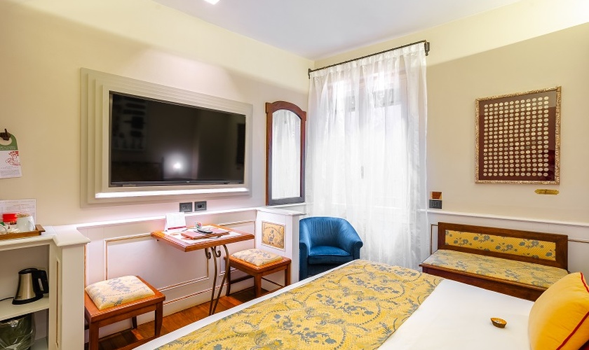 Klassisches doppelzimmer Art Hotel Commercianti Bologna Klassisches doppelzimmer Art Hotel Commercianti Bologna