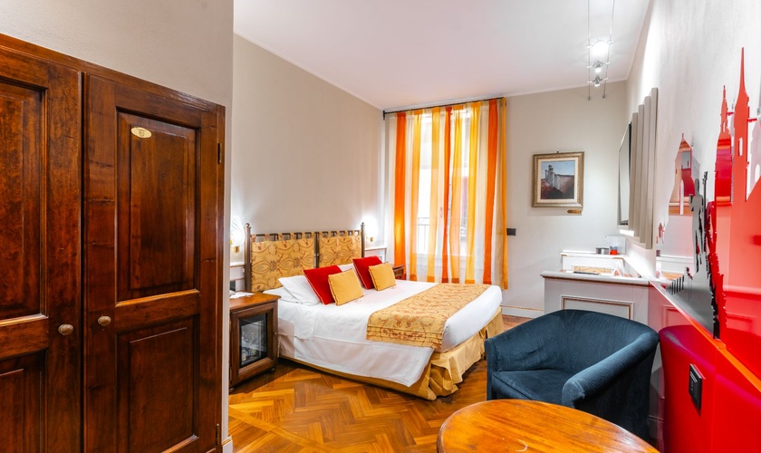 Klassisches Doppelzimmer Art Hotel Commercianti Bologna Klassisches Doppelzimmer Art Hotel Commercianti Bologna