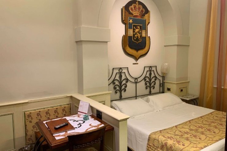 Klassisches doppelzimmer art hotel commercianti bologna Klassisches doppelzimmer art hotel commercianti bologna