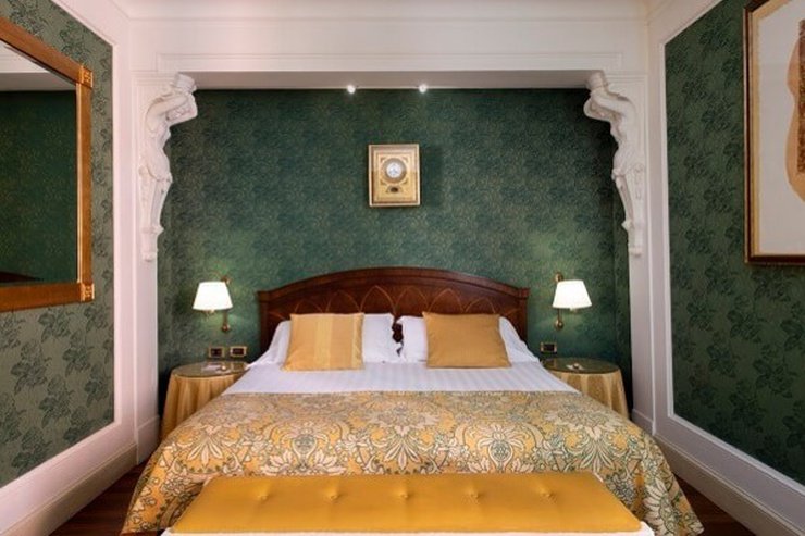 Klassisches zimmer art hotel orologio bologna Klassisches zimmer art hotel orologio bologna