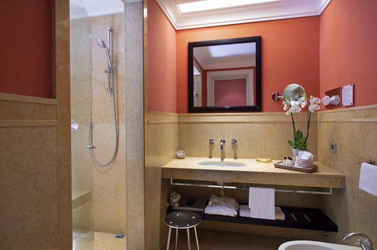 Deluxe balcony zimmer art hotel novecento bologna, italia Deluxe balcony zimmer art hotel novecento bologna, italia