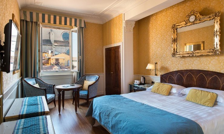 SUITE DELUXE Art Hotel Orologio Bologna, Italia SUITE DELUXE Art Hotel Orologio Bologna, Italia