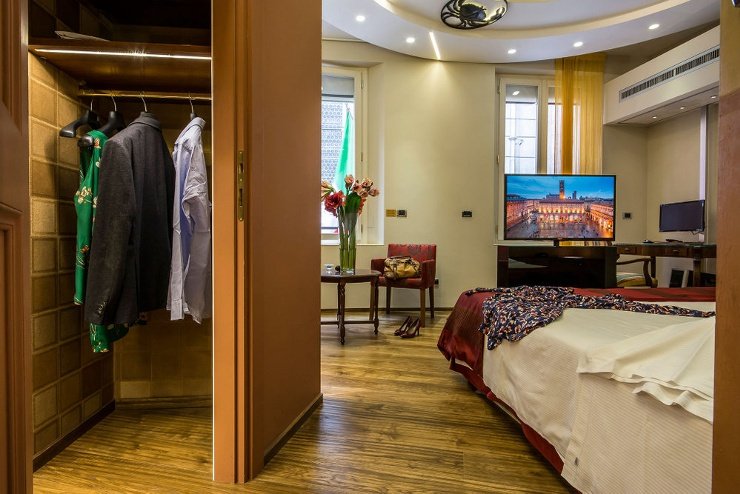 DELUXE JUNIOR SUITE Art Hotel Commercianti Bologna, Italia DELUXE JUNIOR SUITE Art Hotel Commercianti Bologna, Italia