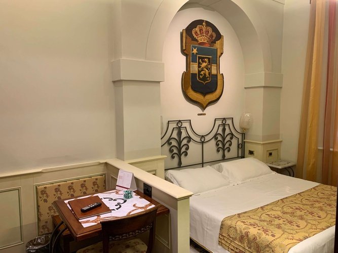 Klassisches doppelzimmer art hotel commercianti bologna, italia Klassisches doppelzimmer art hotel commercianti bologna, italia
