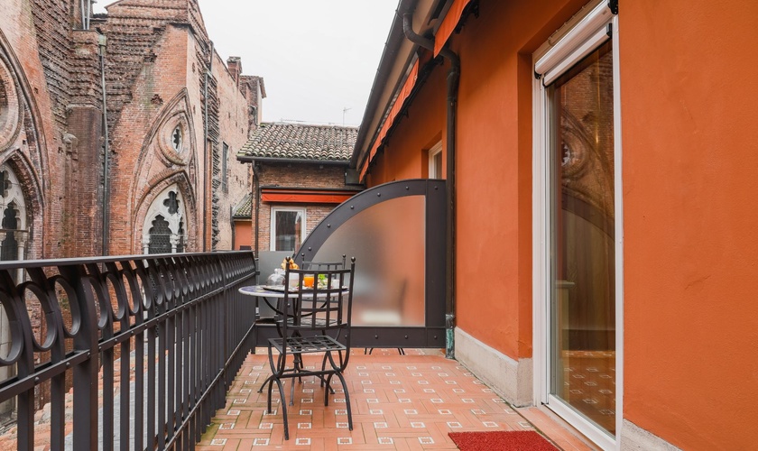 Deluxe Doppelzimmer mit Terrasse Art Hotel Commercianti Bologna Deluxe Doppelzimmer mit Terrasse Art Hotel Commercianti Bologna