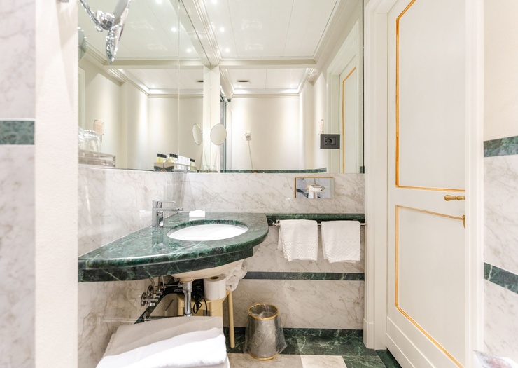 Deluxe Doppelzimmer mit Terrasse Art Hotel Commercianti Bologna Deluxe Doppelzimmer mit Terrasse Art Hotel Commercianti Bologna