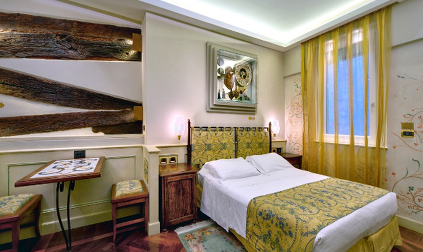 Klassisches doppelzimmer Art Hotel Commercianti Bologna Klassisches doppelzimmer Art Hotel Commercianti Bologna