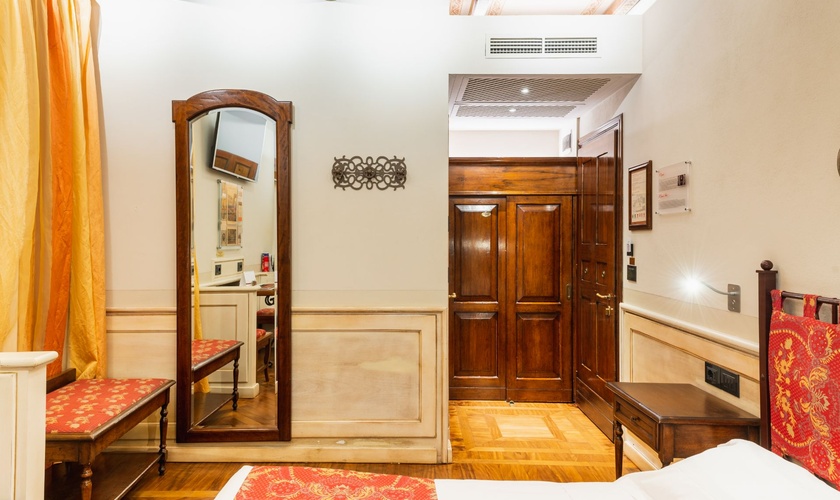 Deluxe Doppelzimmer  Art Hotel Commercianti Bologna