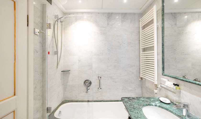 Deluxe Doppelzimmer  Art Hotel Commercianti Bologna