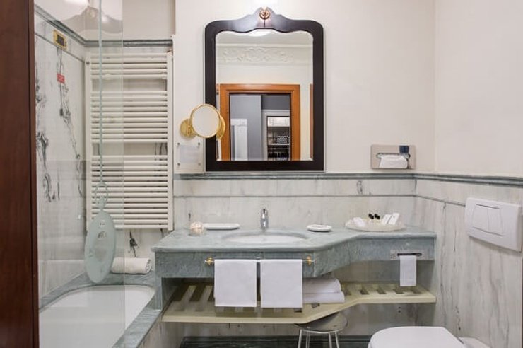 SUITE DELUXE Art Hotel Orologio Bologna, Italia SUITE DELUXE Art Hotel Orologio Bologna, Italia