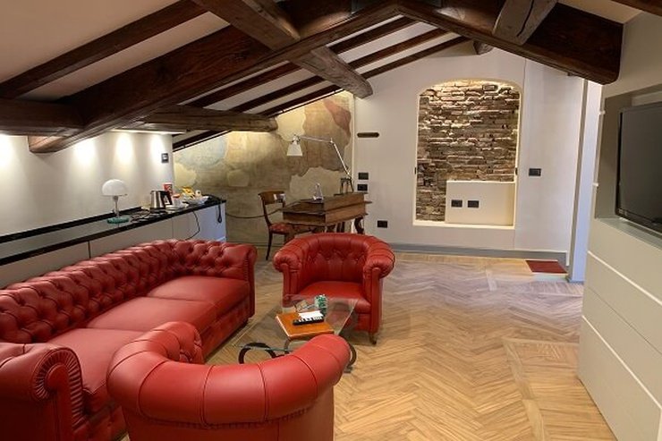 SUITEN Art Hotel Commercianti Bologna, Italia SUITEN Art Hotel Commercianti Bologna, Italia
