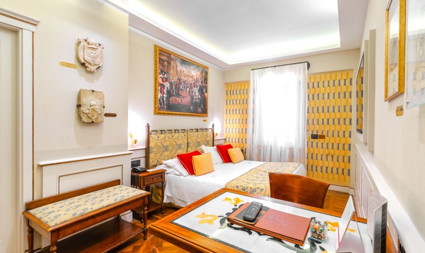 Klassisches Doppelzimmer Art Hotel Commercianti Bologna Klassisches Doppelzimmer Art Hotel Commercianti Bologna