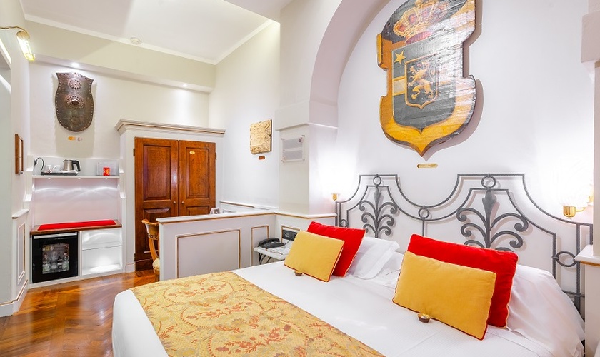 Klassisches doppelzimmer Art Hotel Commercianti Bologna Klassisches doppelzimmer Art Hotel Commercianti Bologna