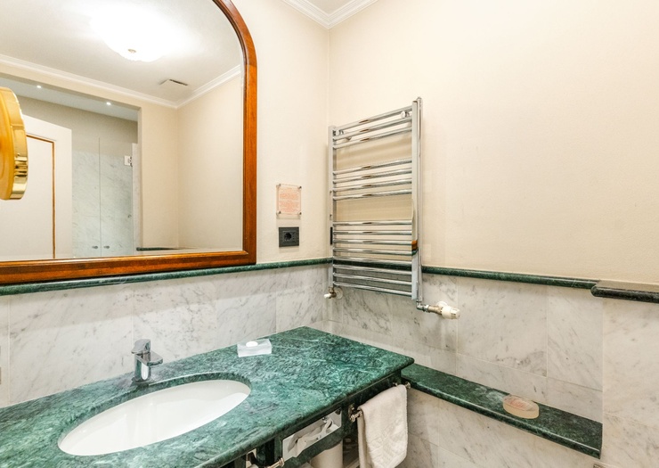 Klassisches Doppelzimmer Art Hotel Commercianti Bologna Klassisches Doppelzimmer Art Hotel Commercianti Bologna