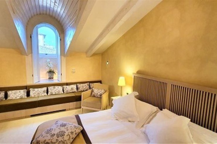 Deluxe penthouse zimmer art hotel novecento bologna Deluxe penthouse zimmer art hotel novecento bologna