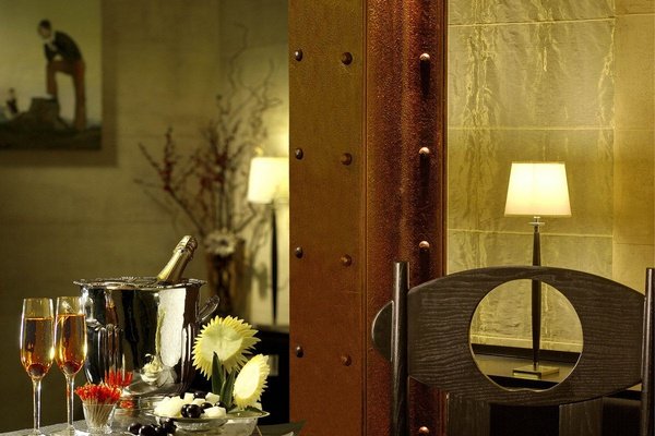 Bar art hotel novecento bologna Bar art hotel novecento bologna