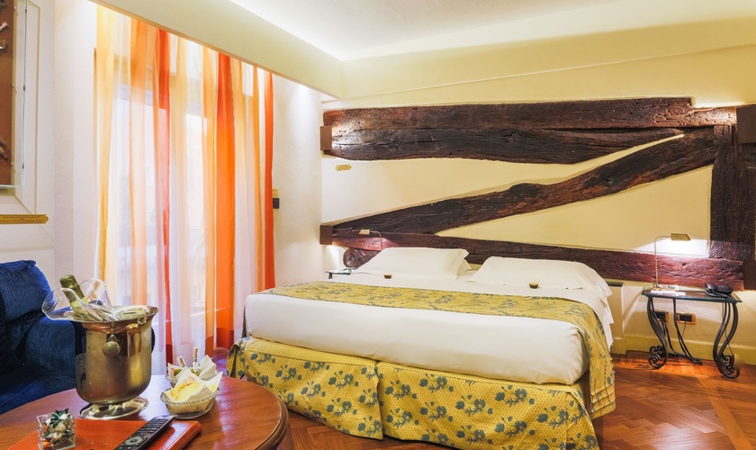 Deluxe Doppelzimmer  Art Hotel Commercianti Bologna