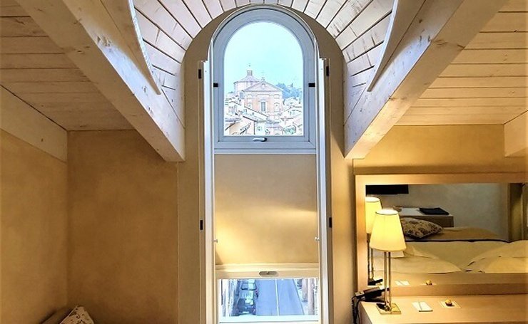 DELUXE PENTHOUSE ZIMMER Art Hotel Novecento Bologna, Italia DELUXE PENTHOUSE ZIMMER Art Hotel Novecento Bologna, Italia
