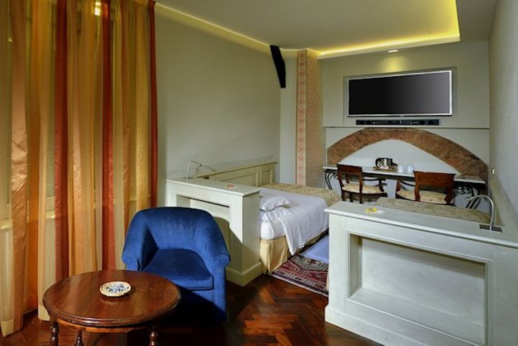KLASSISCHES DOPPELZIMMER Art Hotel Commercianti Bologna, Italia KLASSISCHES DOPPELZIMMER Art Hotel Commercianti Bologna, Italia