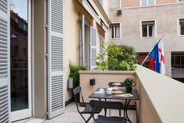 Deluxe balcony zimmer art hotel novecento bologna Deluxe balcony zimmer art hotel novecento bologna