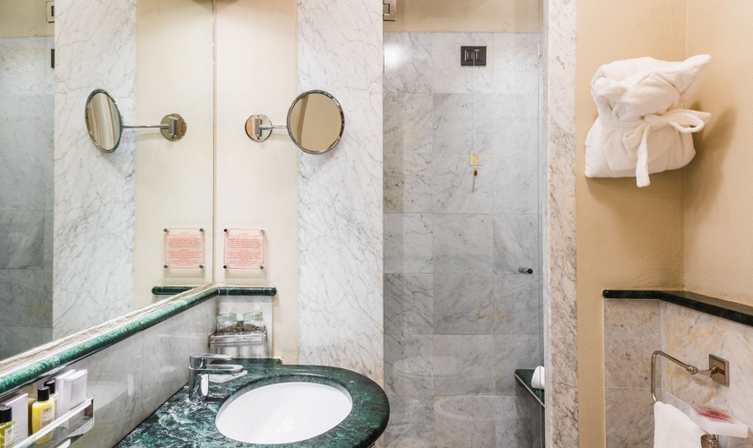 Deluxe Doppelzimmer  Art Hotel Commercianti Bologna