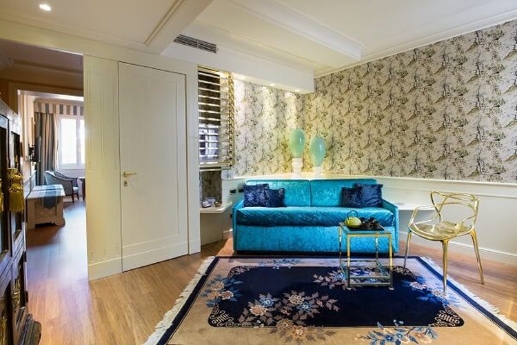 Suite deluxe sulla via della seta art hotel orologio bologna, italia Suite deluxe sulla via della seta art hotel orologio bologna, italia