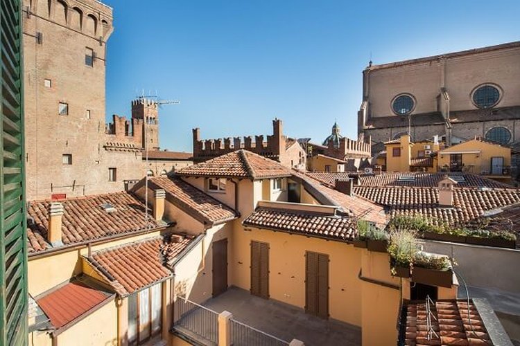 Suite deluxe sulla via della seta art hotel orologio bologna, italia Suite deluxe sulla via della seta art hotel orologio bologna, italia