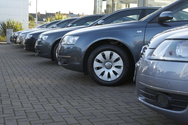 KOSTENPFLICHTIGER PRIVATPARKPLATZ Art Hotel Orologio Bologna KOSTENPFLICHTIGER PRIVATPARKPLATZ Art Hotel Orologio Bologna