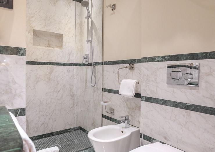 Deluxe Doppelzimmer mit Terrasse Art Hotel Commercianti Bologna Deluxe Doppelzimmer mit Terrasse Art Hotel Commercianti Bologna