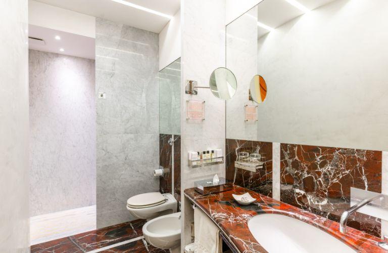 Junior Deluxe Suite Art Hotel Commercianti Bologna Junior Deluxe Suite Art Hotel Commercianti Bologna