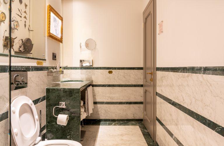 Junior Deluxe Suite Art Hotel Commercianti Bologna Junior Deluxe Suite Art Hotel Commercianti Bologna