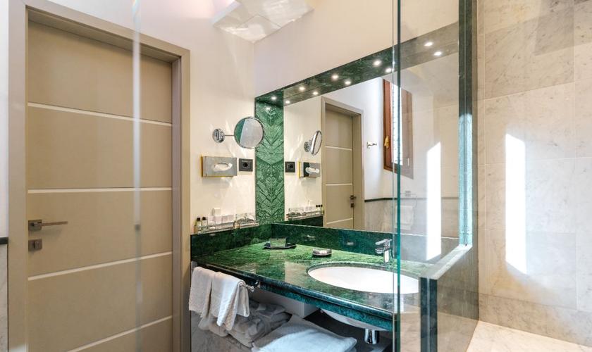 Suiten Art Hotel Commercianti Bologna Suiten Art Hotel Commercianti Bologna