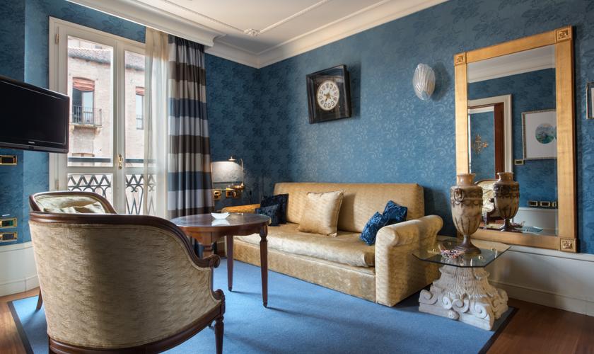 Art Hotel Orologio  Art Hotel Orologio Bologna  Art Hotel Orologio  Art Hotel Orologio Bologna